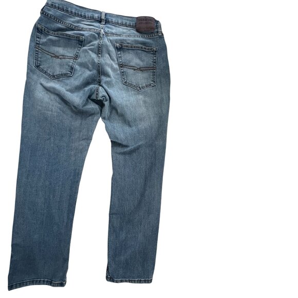 Levi Strauss & Co. Mens 34x32 Signature Jeans Medium Wash Straight Fit Denim - Picture 2 of 6